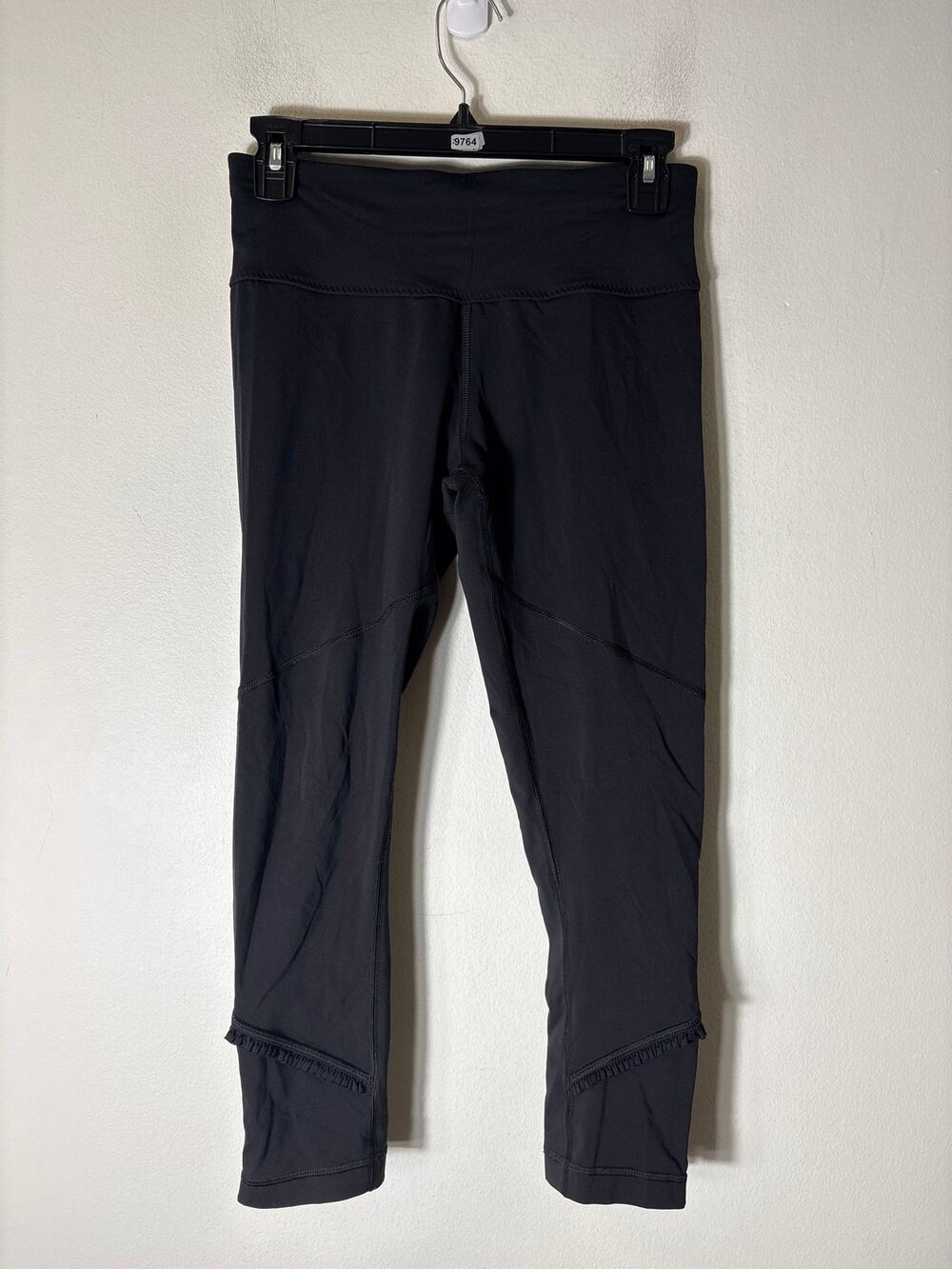 Lululemon Black Ruffle Ankle Trim Leggings Sz 6